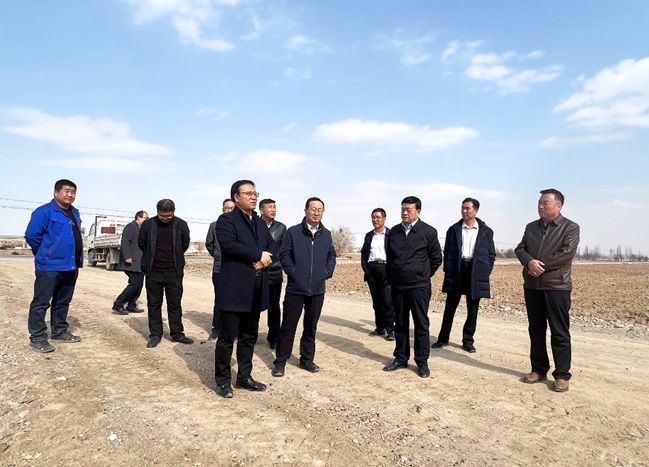 振興種業(yè)在行動,敦煌種業(yè)牽手奧凱種機、大禹節(jié)水現場對接推進千畝智慧種業(yè)示范園區(qū)建設項目